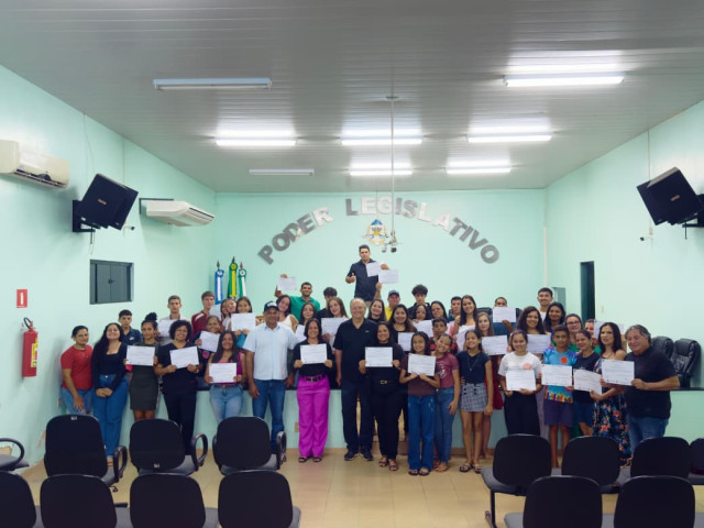 📸 Curso de Filmagem e Edição por Telefone em Theobroma 🎬